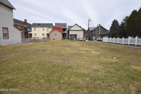 319-323 CATHERINE Street Bloomsburg PA 17815