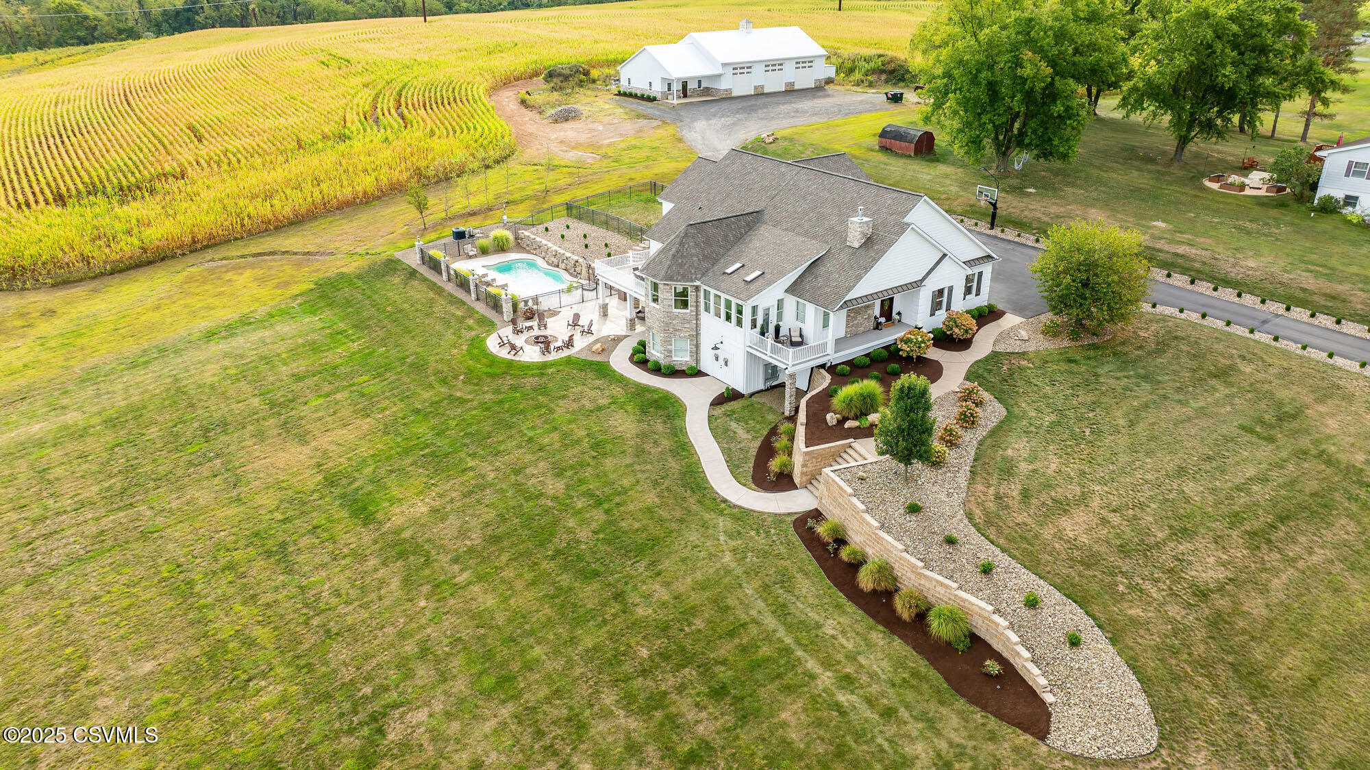 Properties 3 568 BEILYS Road