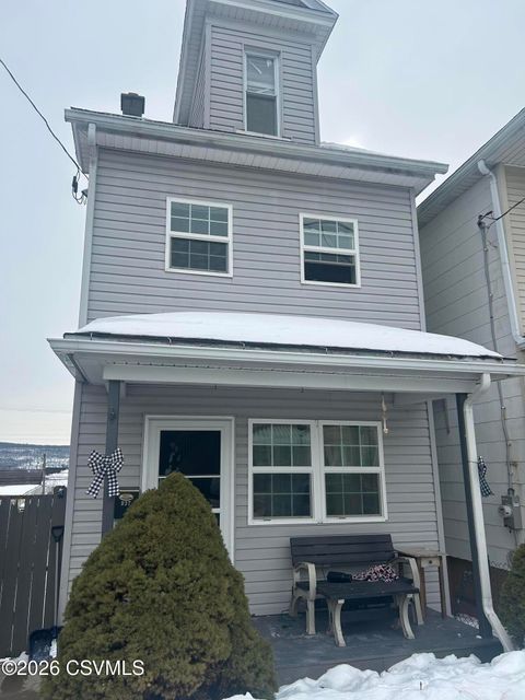 937 SPRUCE Street Kulpmont PA 17834