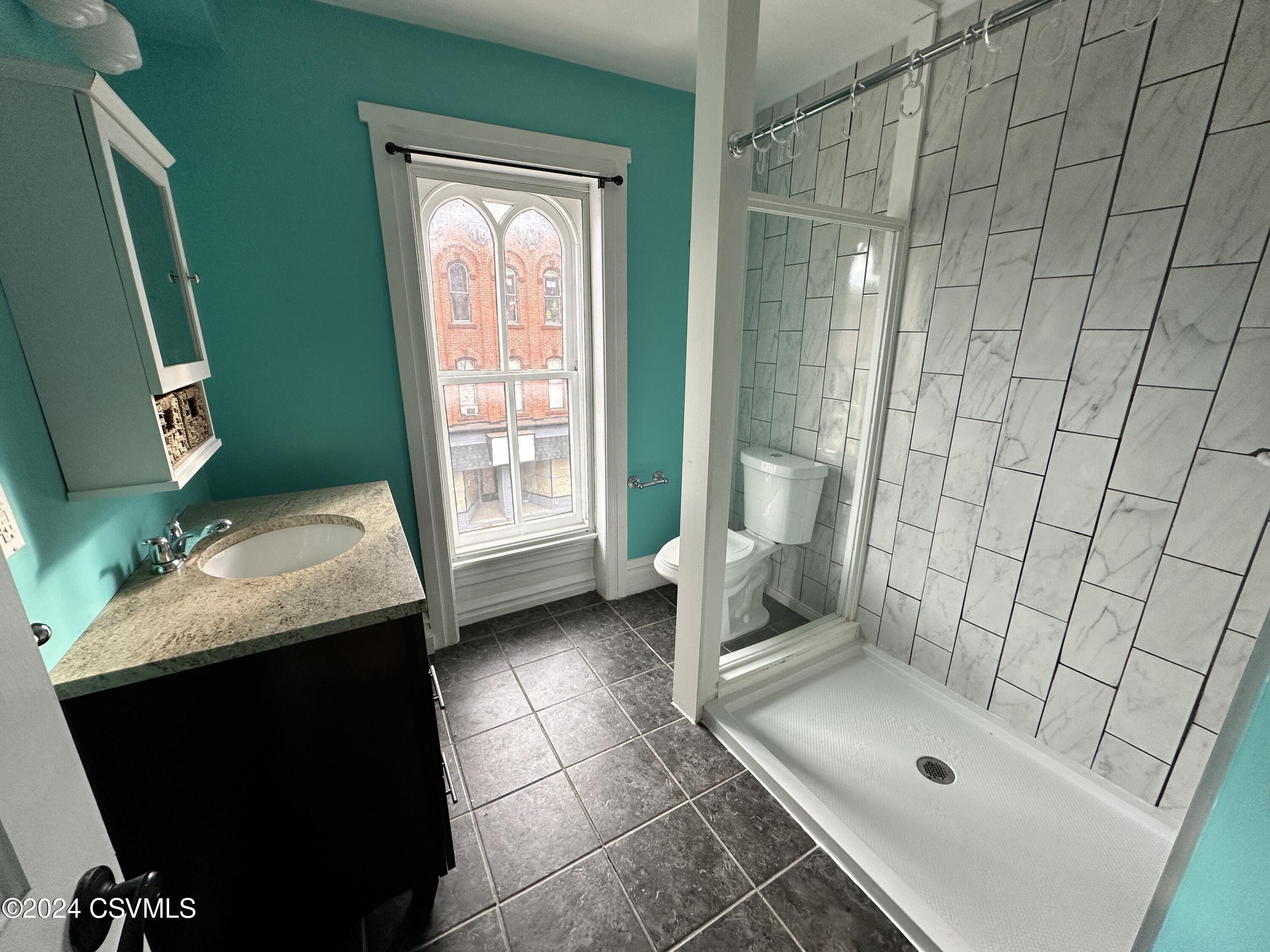 Danville, Pennsylvania 17821, United States, 2 Bedrooms Bedrooms, ,3 BathroomsBathrooms,Residential,Active,28946