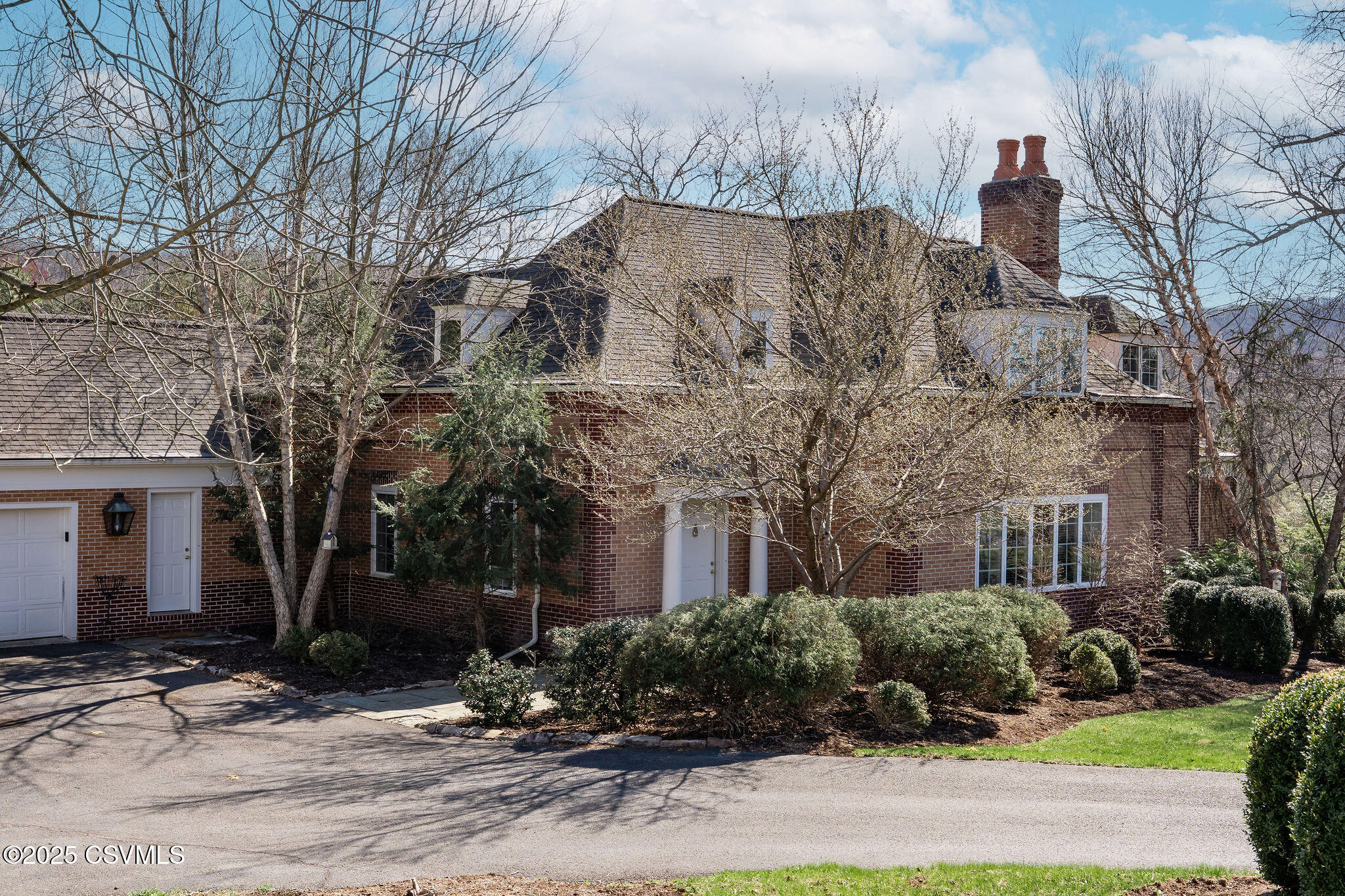 104 COUNTRYSIDE Lane