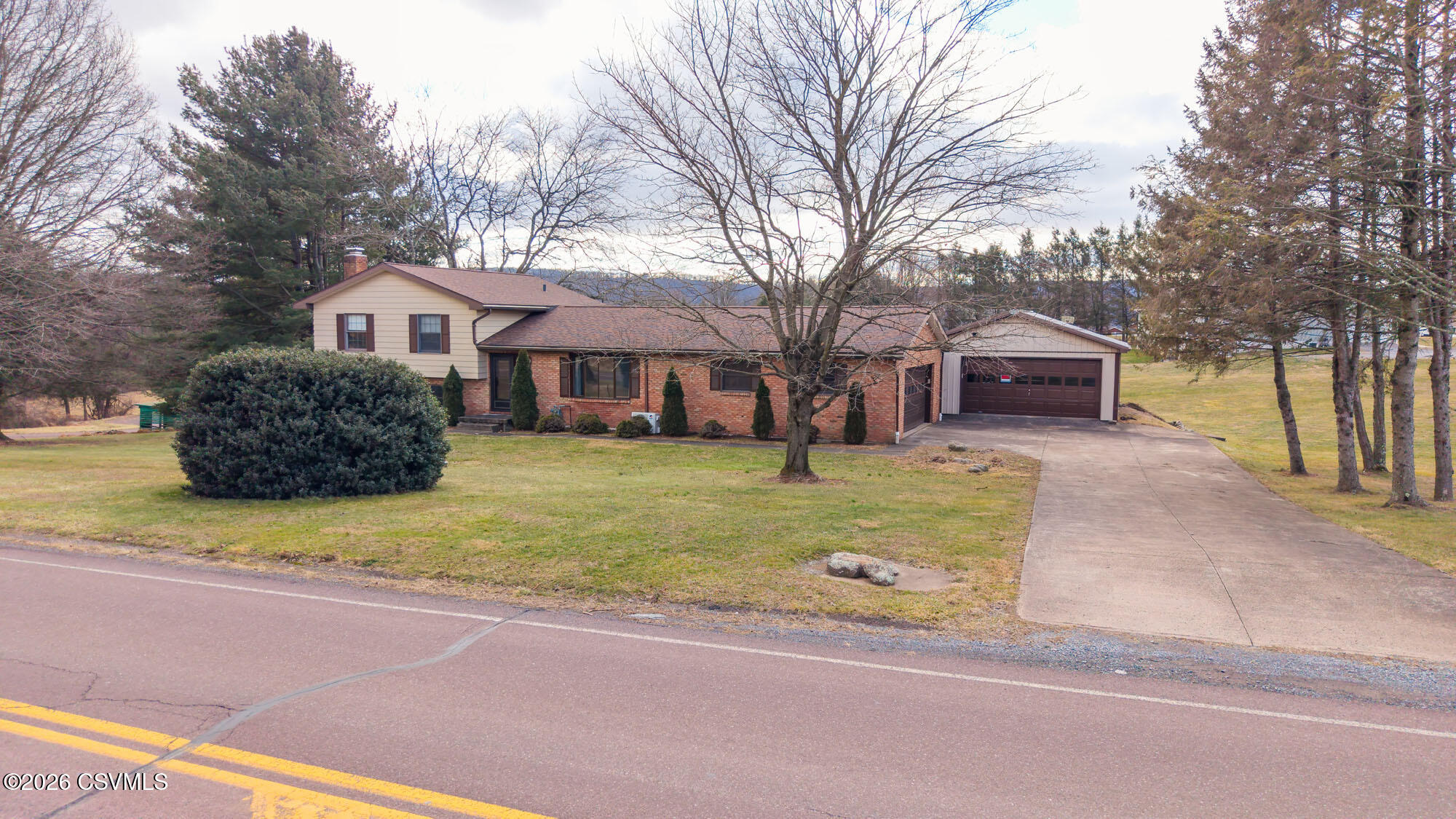 Properties 3 2480 TOWER Road