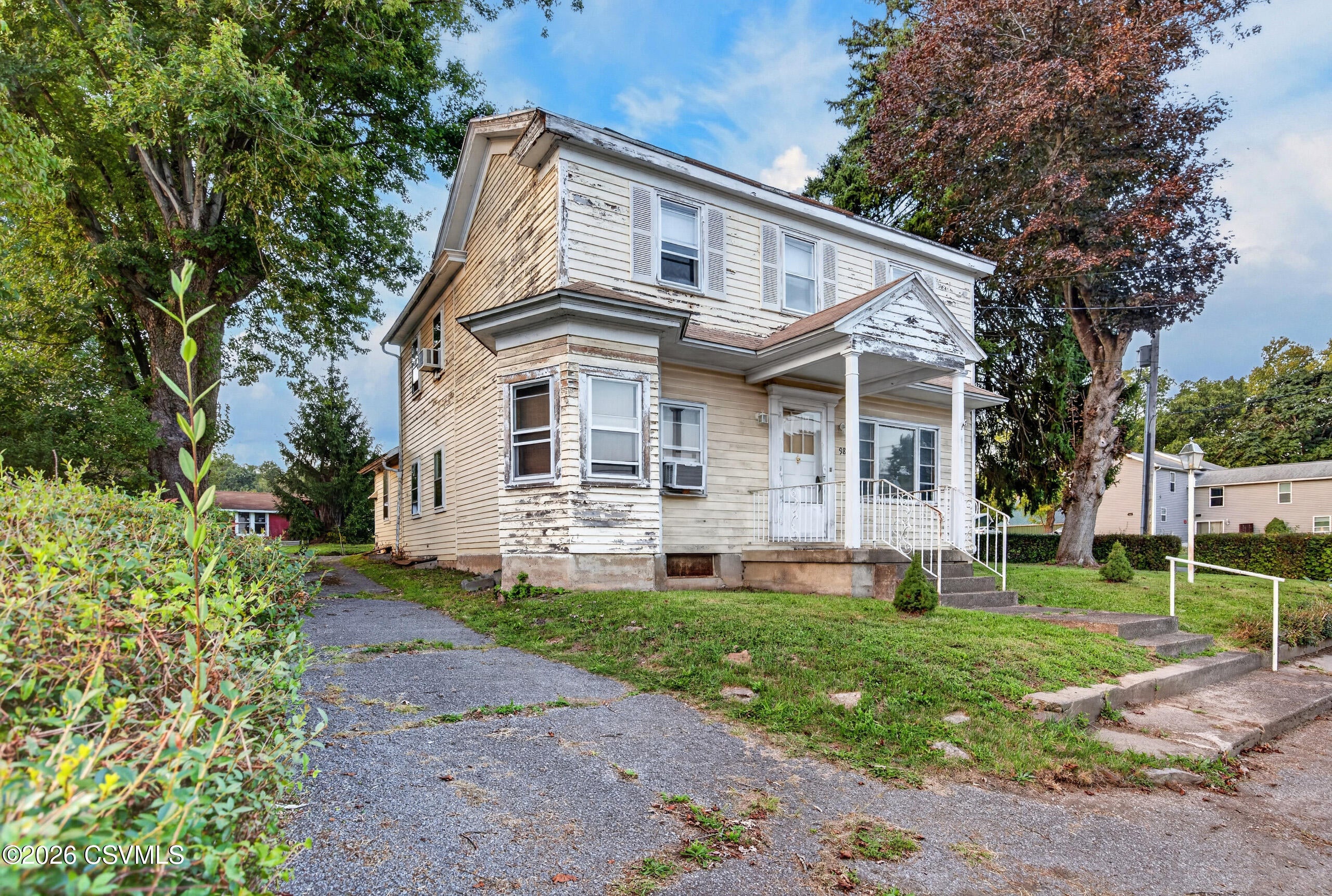 985 bloom road