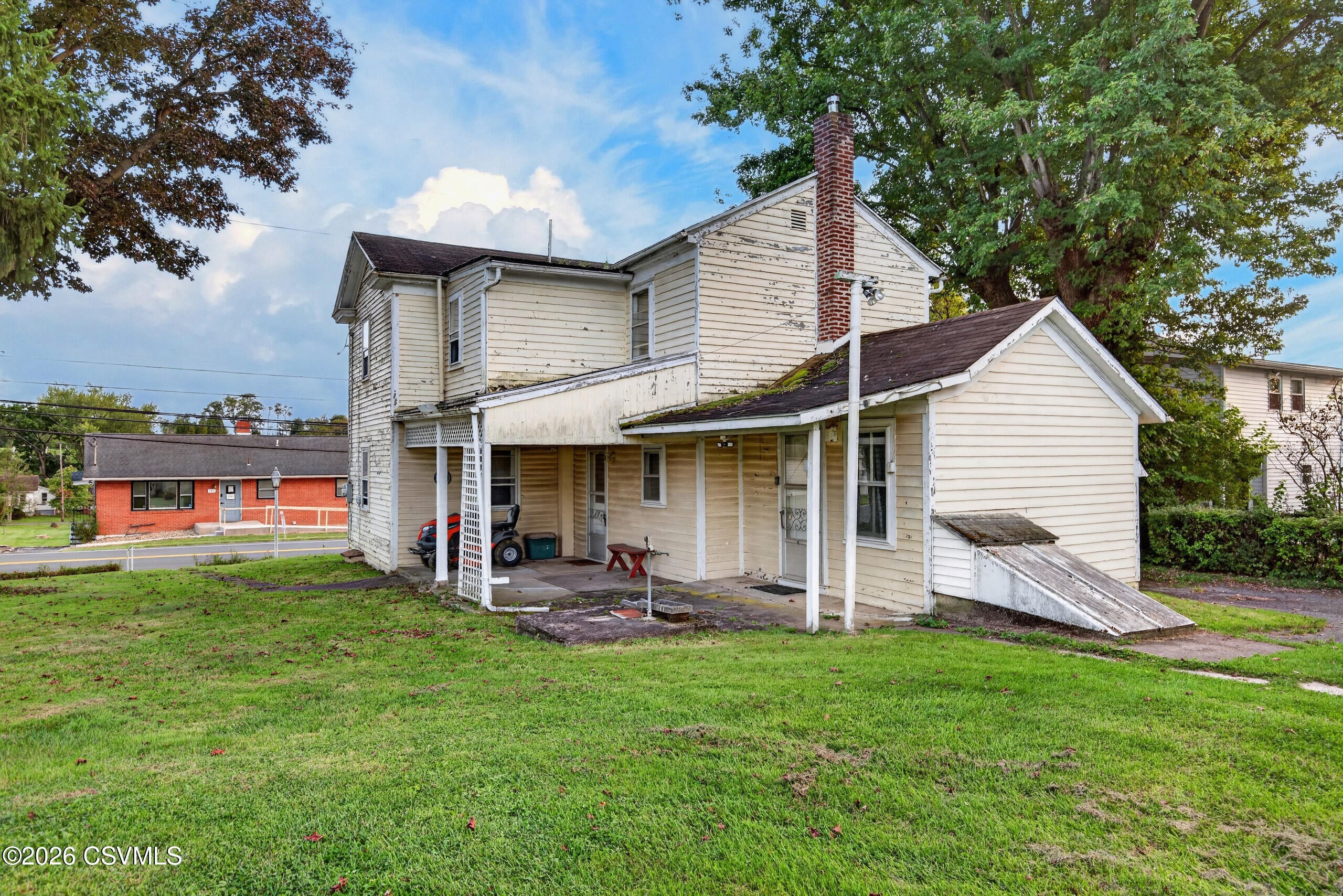 985 bloom road