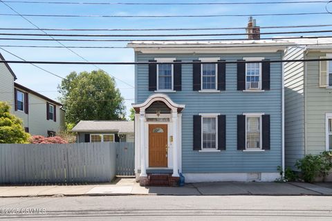 148 W Mahoning Street, Danville, PA 17821 - MLS#: 20-99811