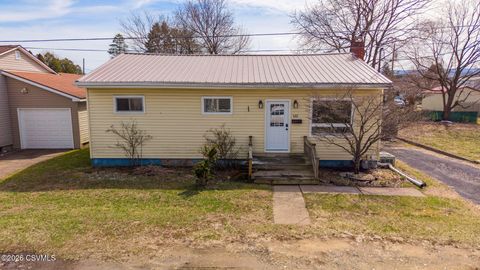 322 E 16TH Street Berwick PA 18603