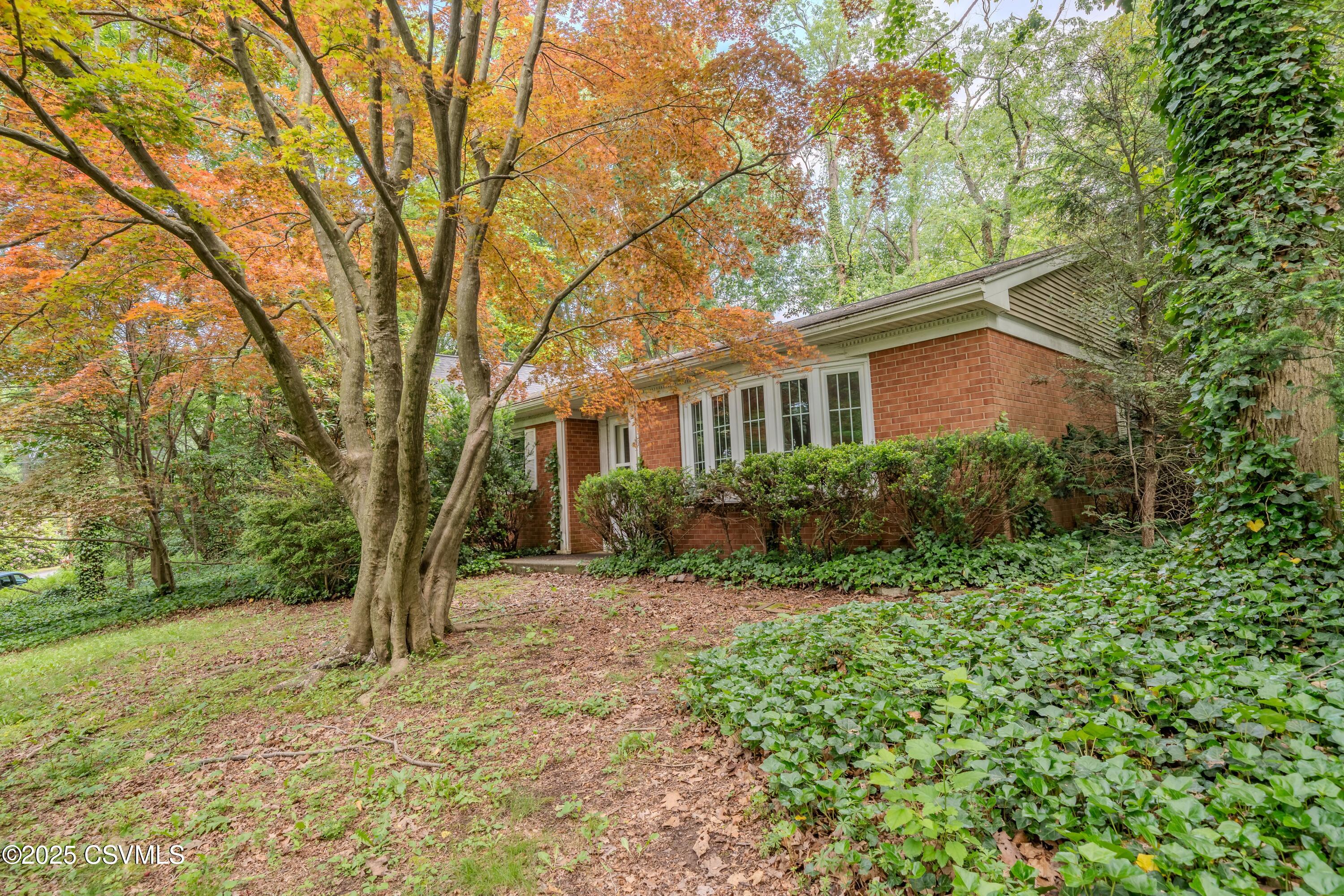 2 WILSON Circle
