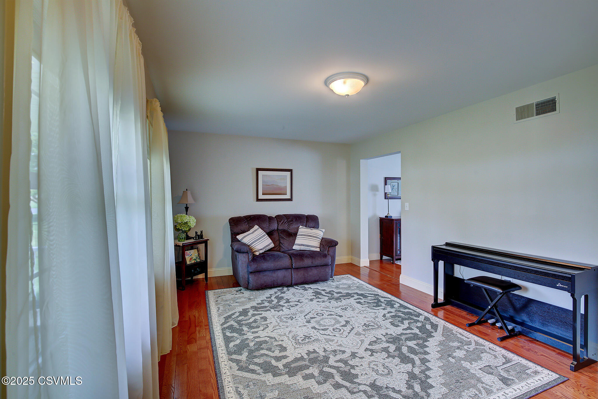 Lewisburg, Pennsylvania 17837, United States, 4 Bedrooms Bedrooms, ,3 BathroomsBathrooms,Residential,Active,189103