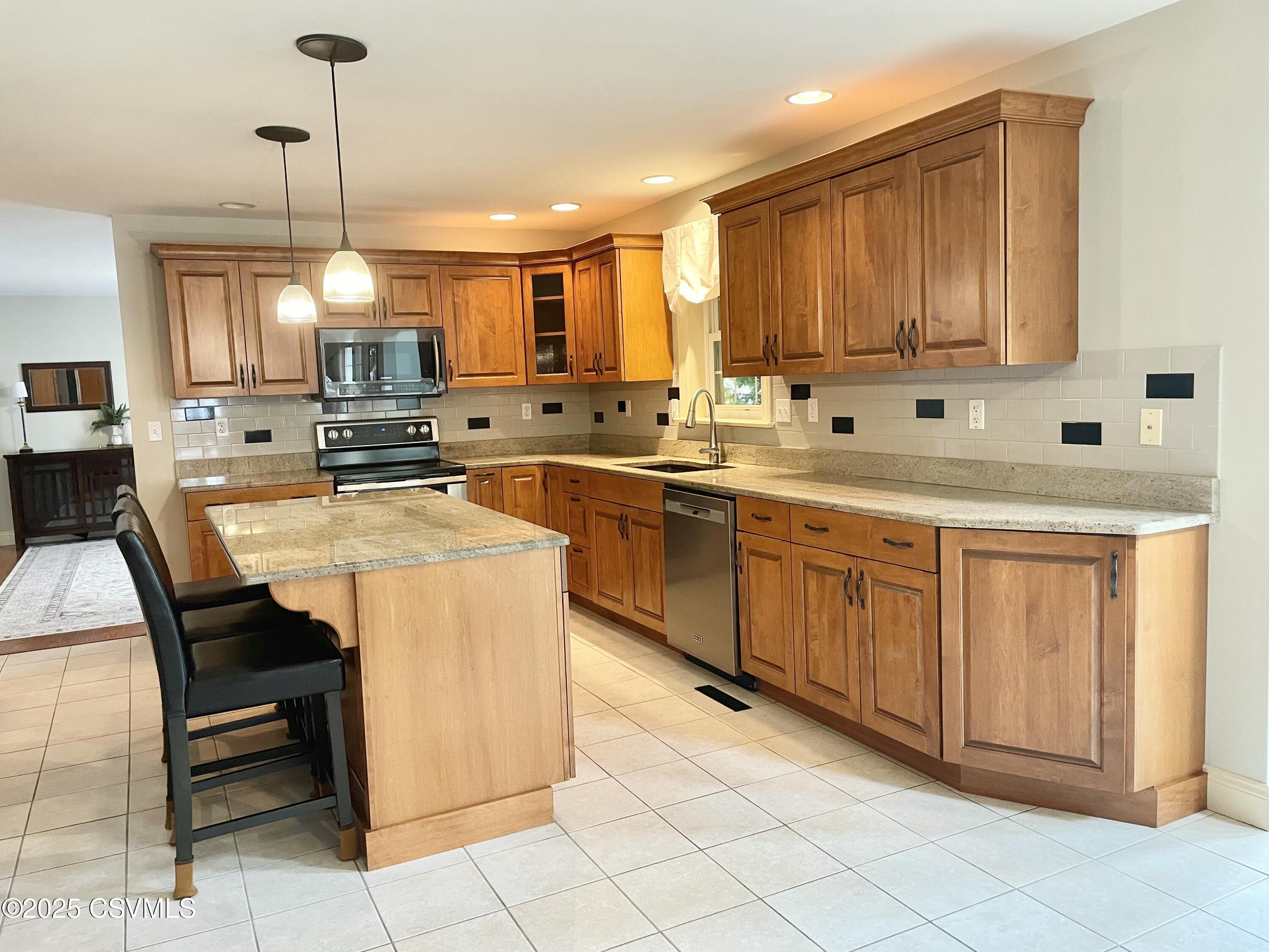 Lewisburg, Pennsylvania 17837, United States, 4 Bedrooms Bedrooms, ,3 BathroomsBathrooms,Residential,Active,189103