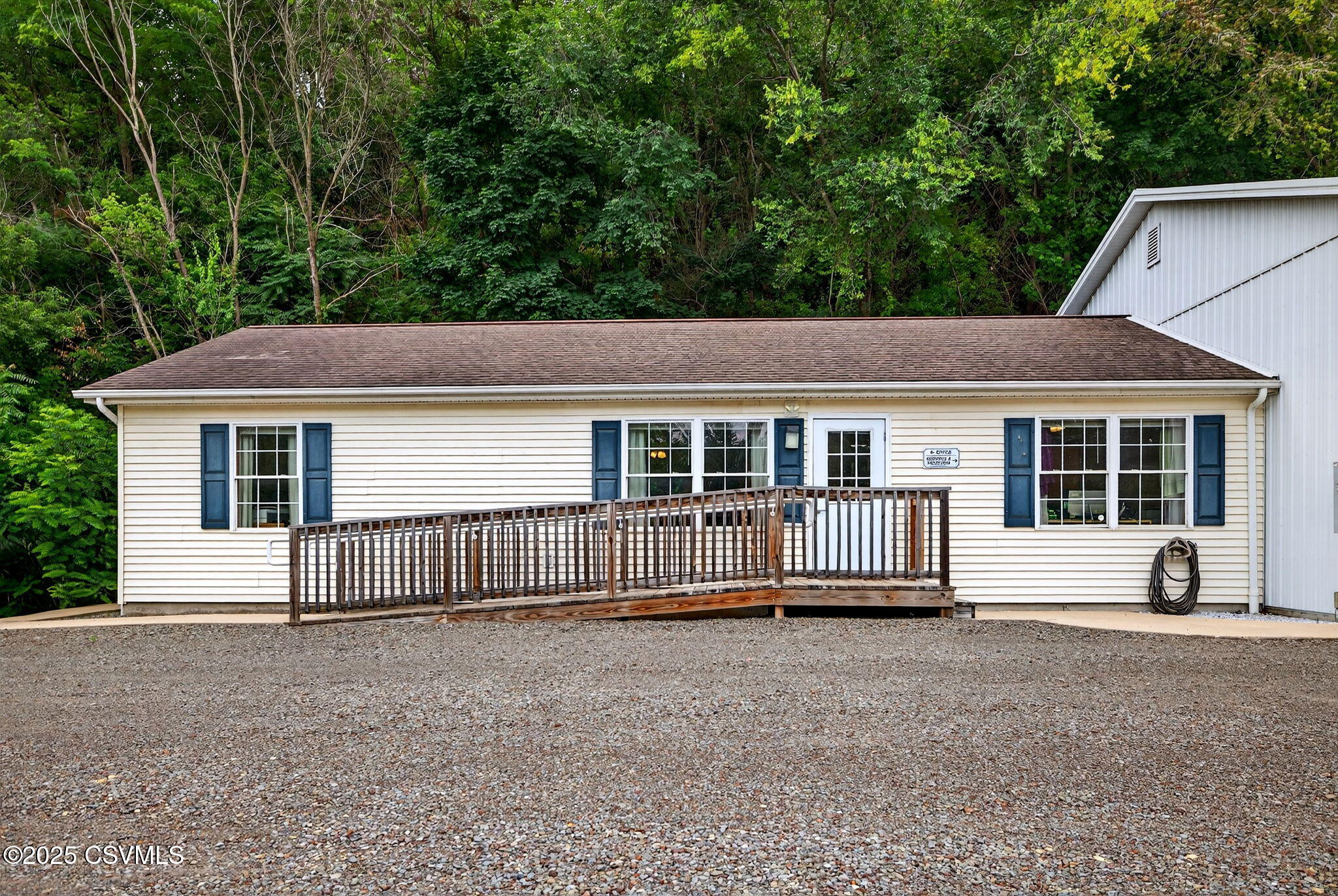 Properties 4 3181 COLUMBIA Boulevard