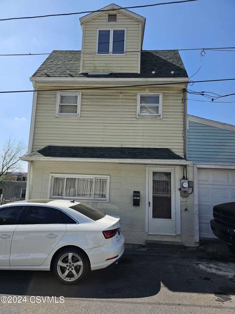 1548 W Independence Street, Coal Township, PA 17866 - MLS#: 20-96991