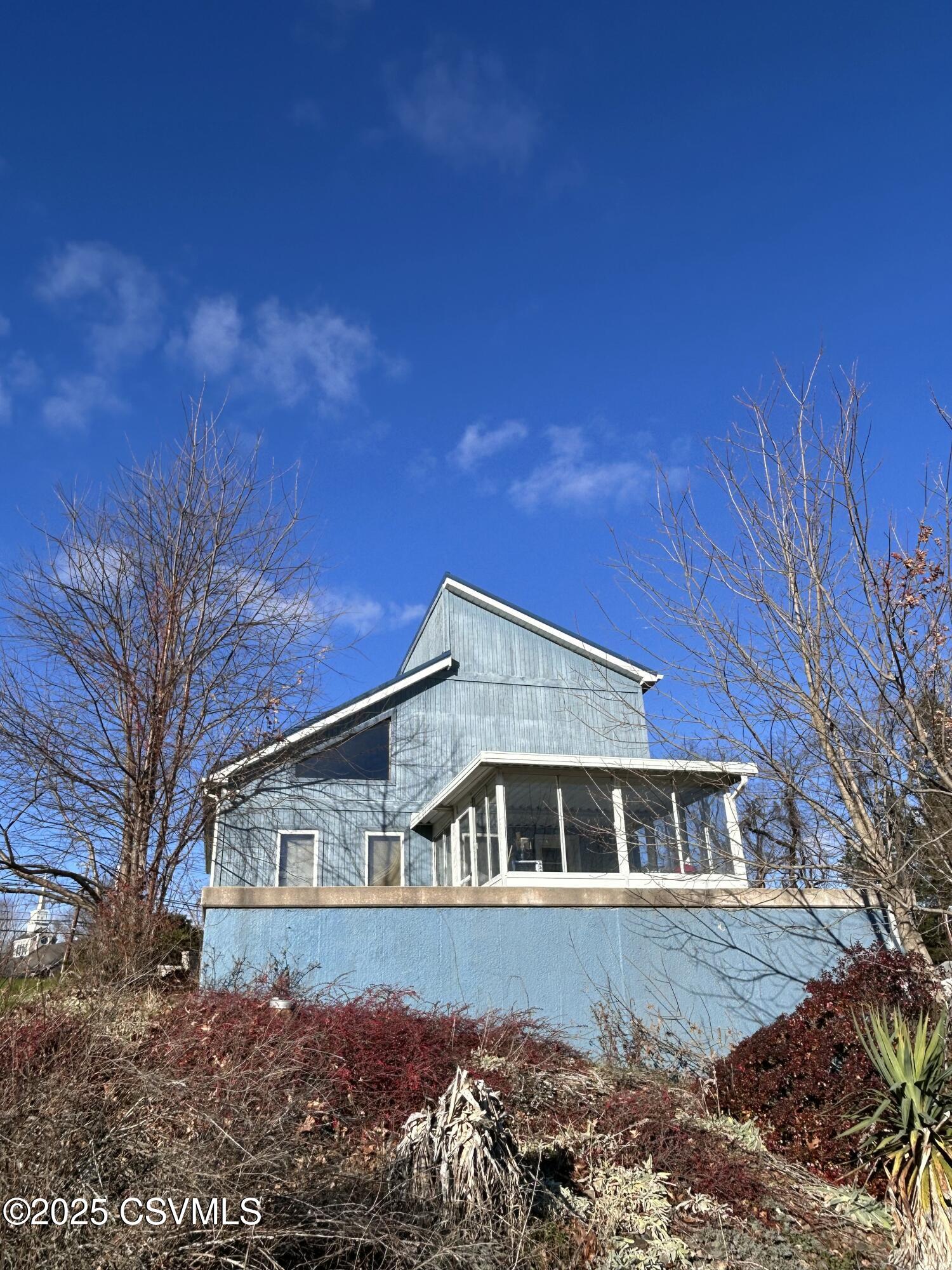 Properties 5 11 AMANDA Drive