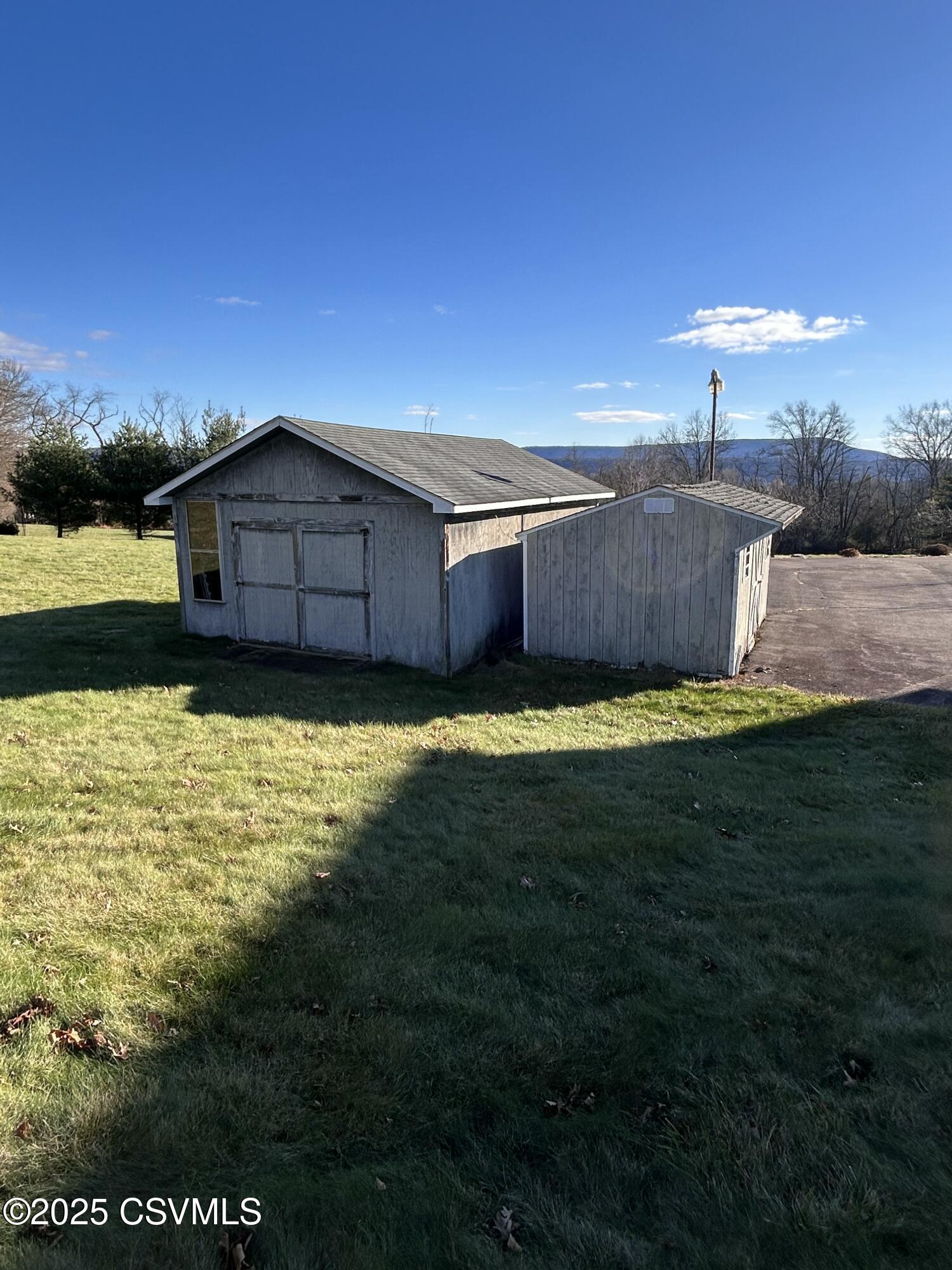 Properties 6 11 AMANDA Drive