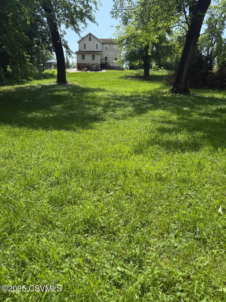 555 HIGHLAND Avenue