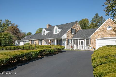 Properties 58 908 HILLCREST Lane Lewisburg PA 17837