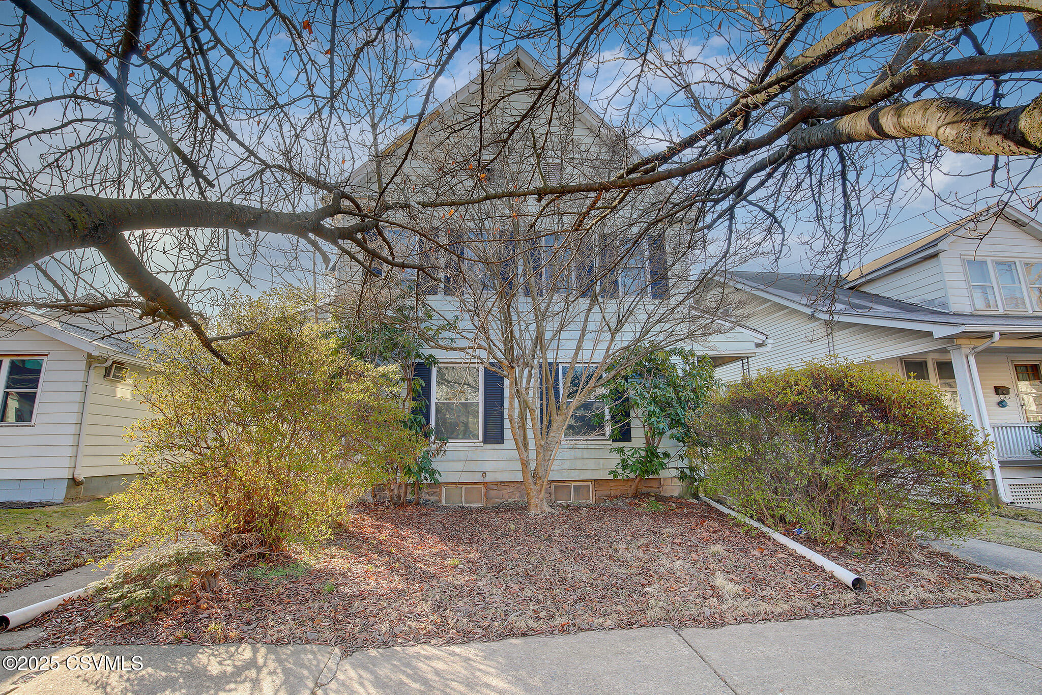 Bloomsburg, Pennsylvania 17815, United States, 6 Bedrooms Bedrooms, ,2 BathroomsBathrooms,Residential,Active,87441