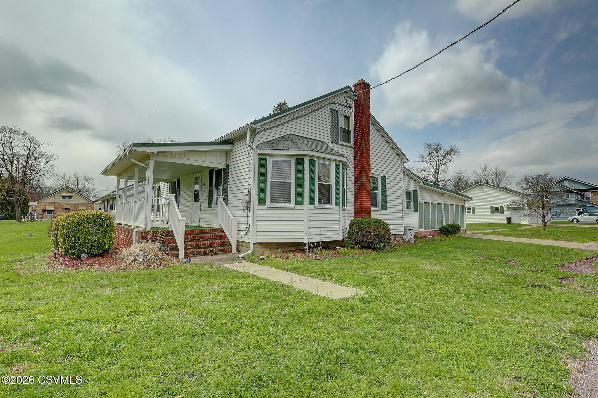 6295 3rd street