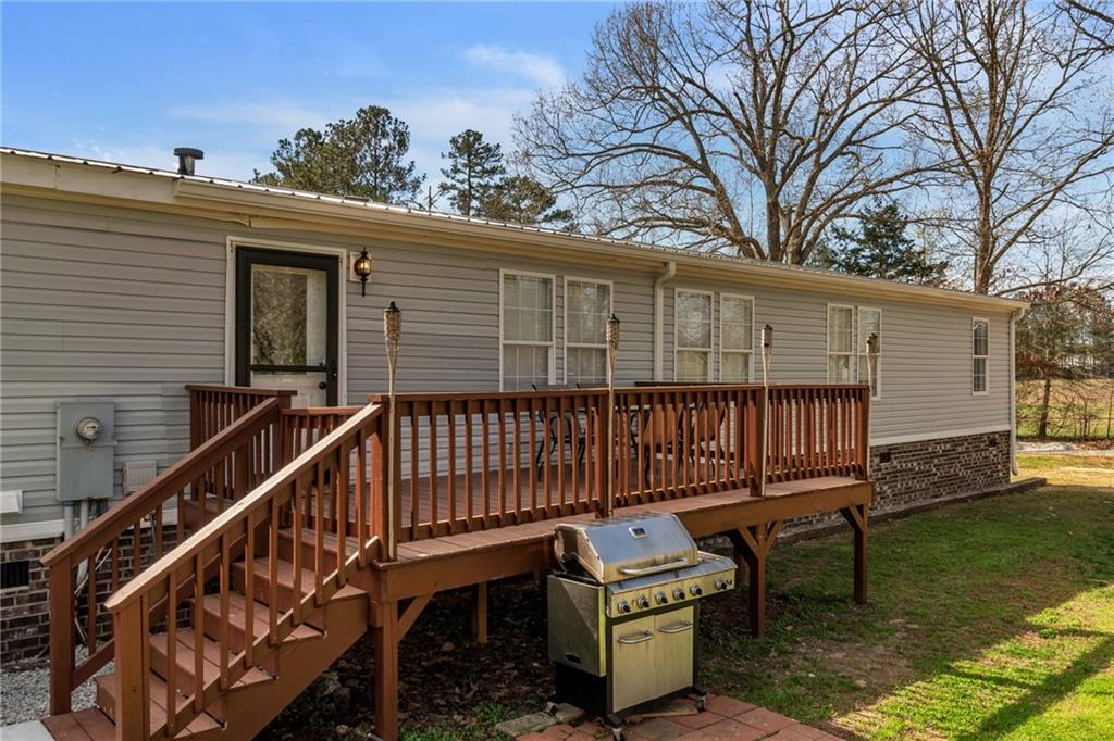 Photo 6 of 32 of 1402 Massey Road mobile home