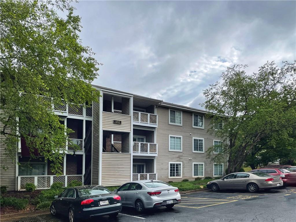 Photo 1 of 17 — 220 Elm Street 132, Clemson, SC 29631