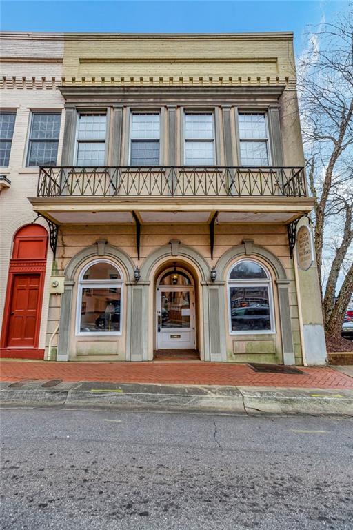 121 E Benson Street