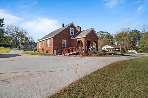 A home in Easley