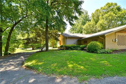 A home in Easley