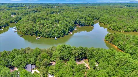 Single Family Residence in Seneca SC 106 Snug Harbor Road 37.jpg