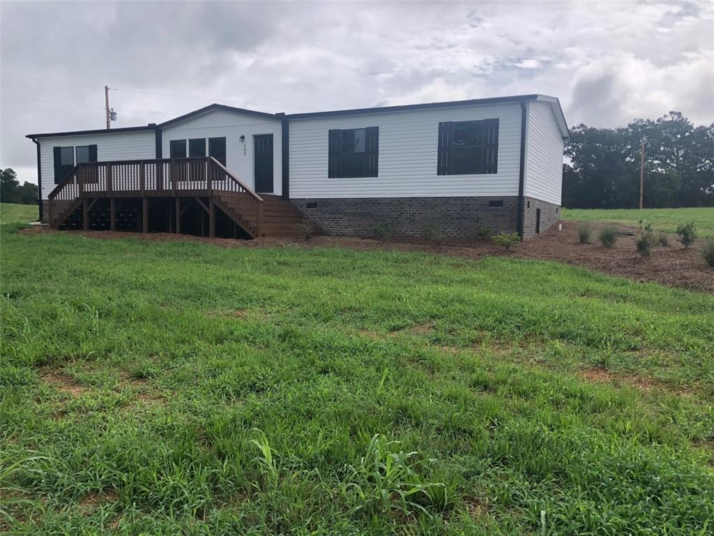 Photo 2 of 18 of 102 PURDY Road mobile home