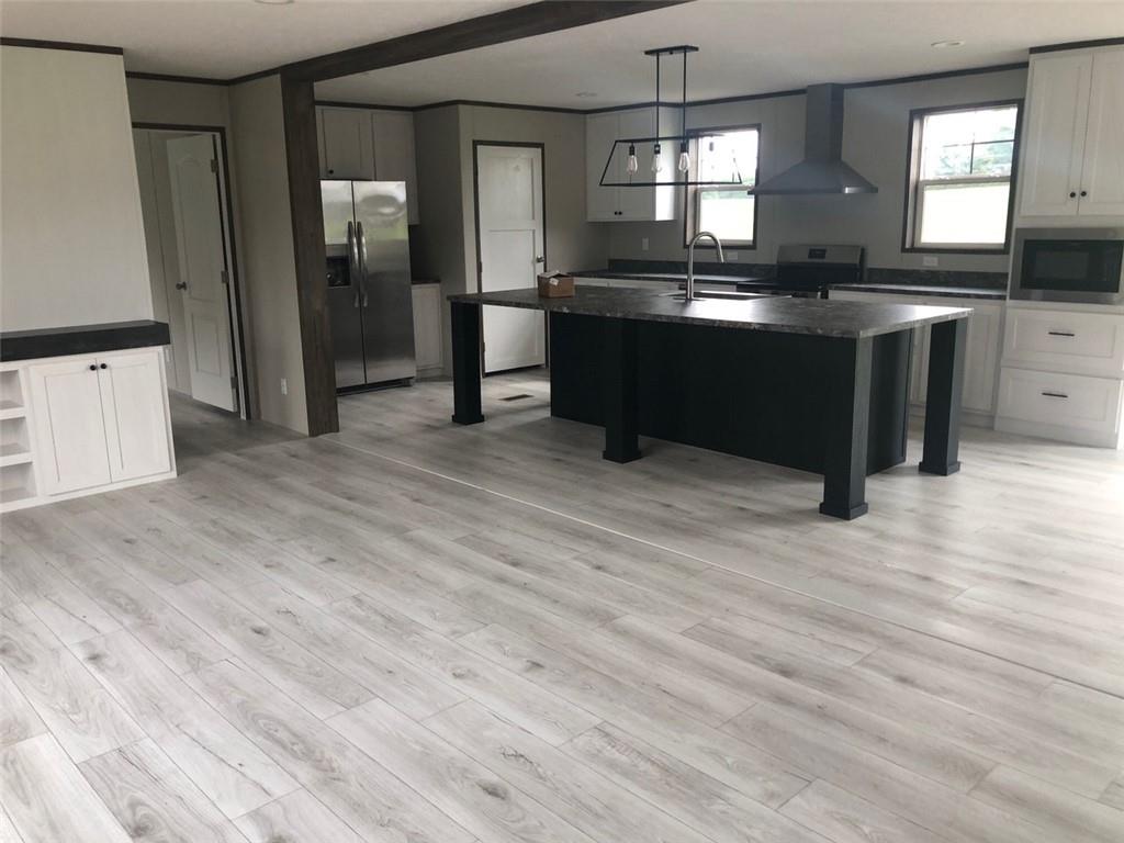 Photo 8 of 18 of 102 PURDY Road mobile home
