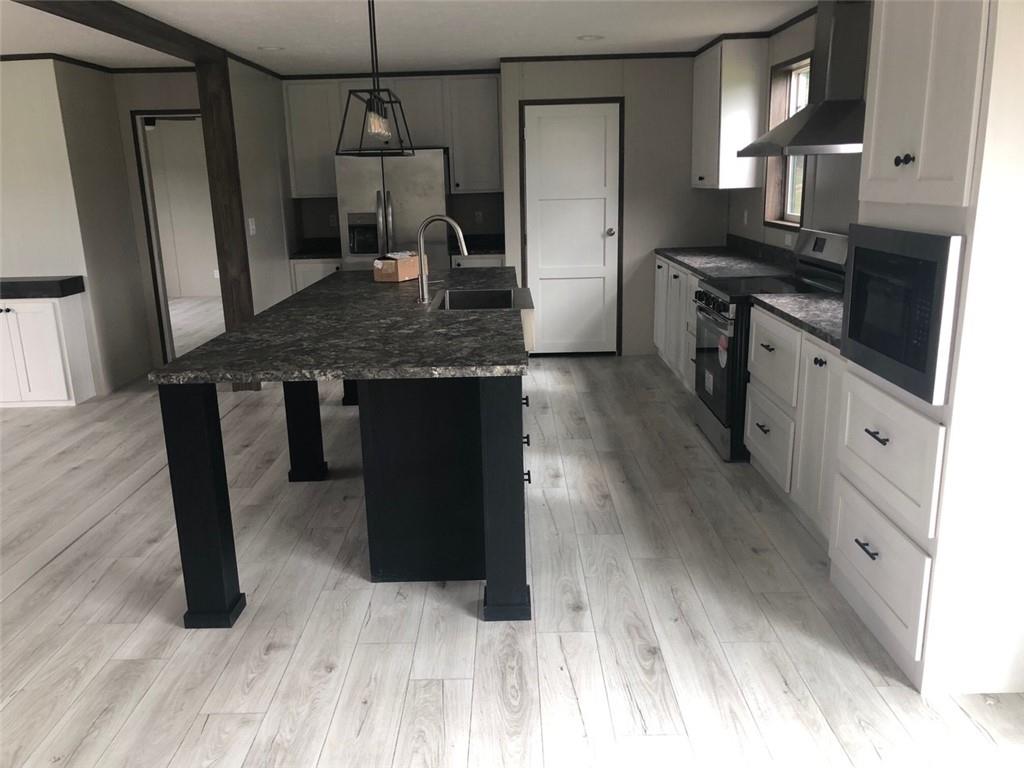 Photo 9 of 18 of 102 PURDY Road mobile home