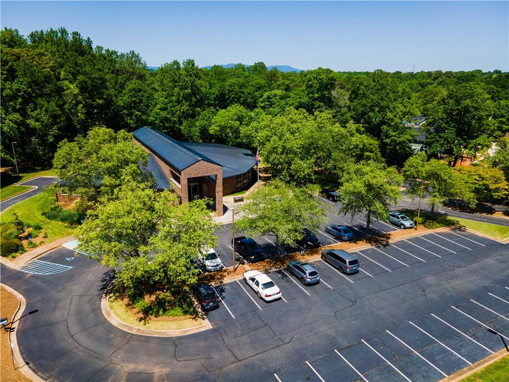 000 Hilltop Drive, Travelers Rest, South Carolina image 9