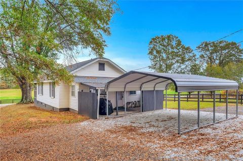 A home in Travelers Rest