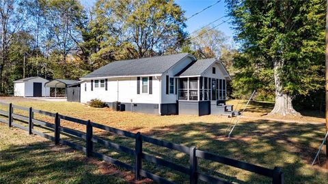 A home in Travelers Rest