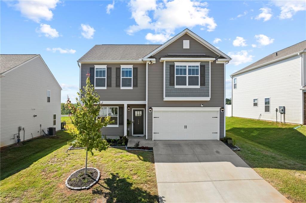 View Easley, SC 29642 house