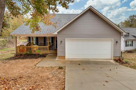 A home in Easley