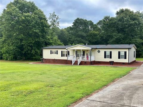Mobile Home in Townville SC 1511 Hattons Ford Road.jpg