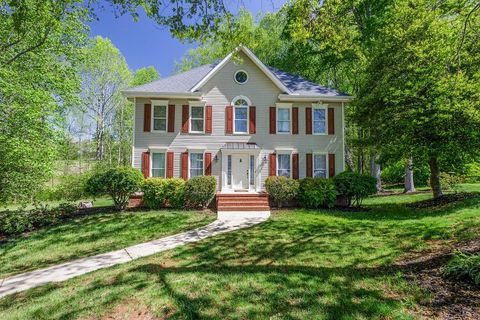 Single Family Residence in Easley SC 1100 Kensington Lake Drive.jpg