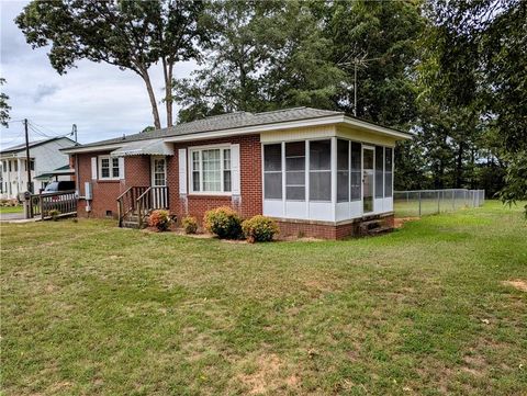 A home in Honea Path