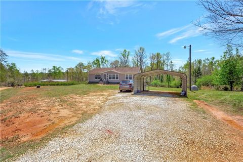 Single Family Residence in Seneca SC 286 Newton Road.jpg