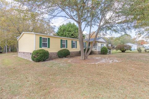 A home in Easley