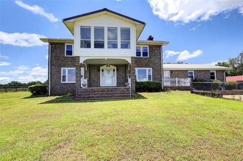 Single Family Residence in Pickens SC 245 Stephens Road 6.jpg