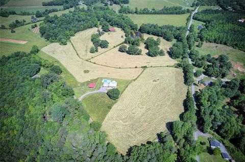 Single Family Residence in Pickens SC 245 Stephens Road 45.jpg