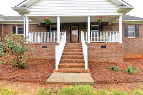 A home in Easley