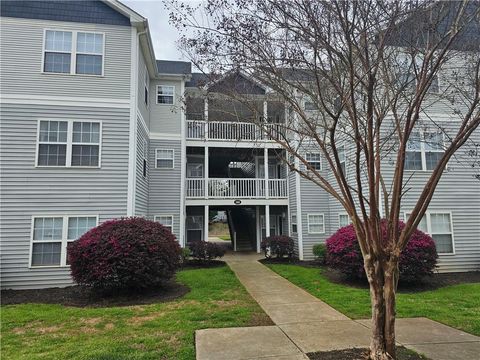 Photo for 144 University Village Drive #K, Central, SC 29630 (MLS # 20272403)