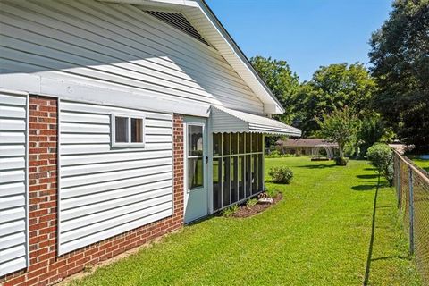 A home in Easley