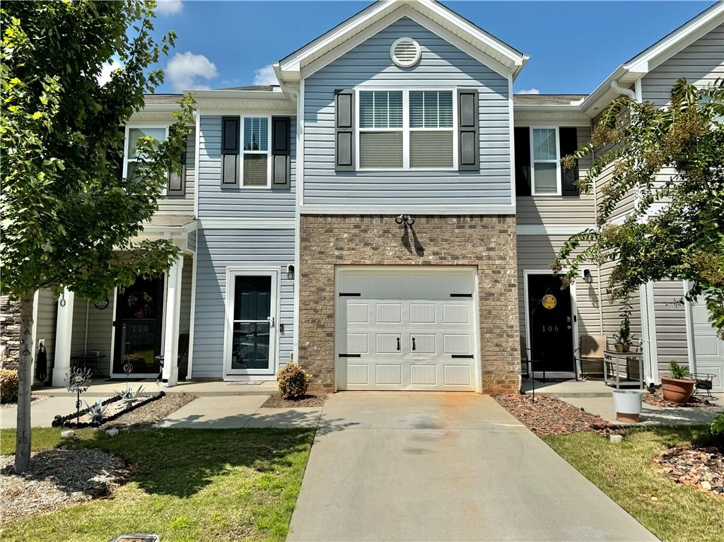 View Easley, SC 29642 townhome