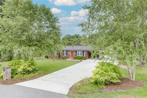 A home in Easley