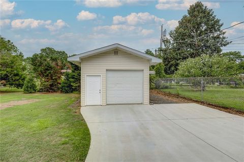 A home in Easley