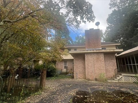 A home in Easley