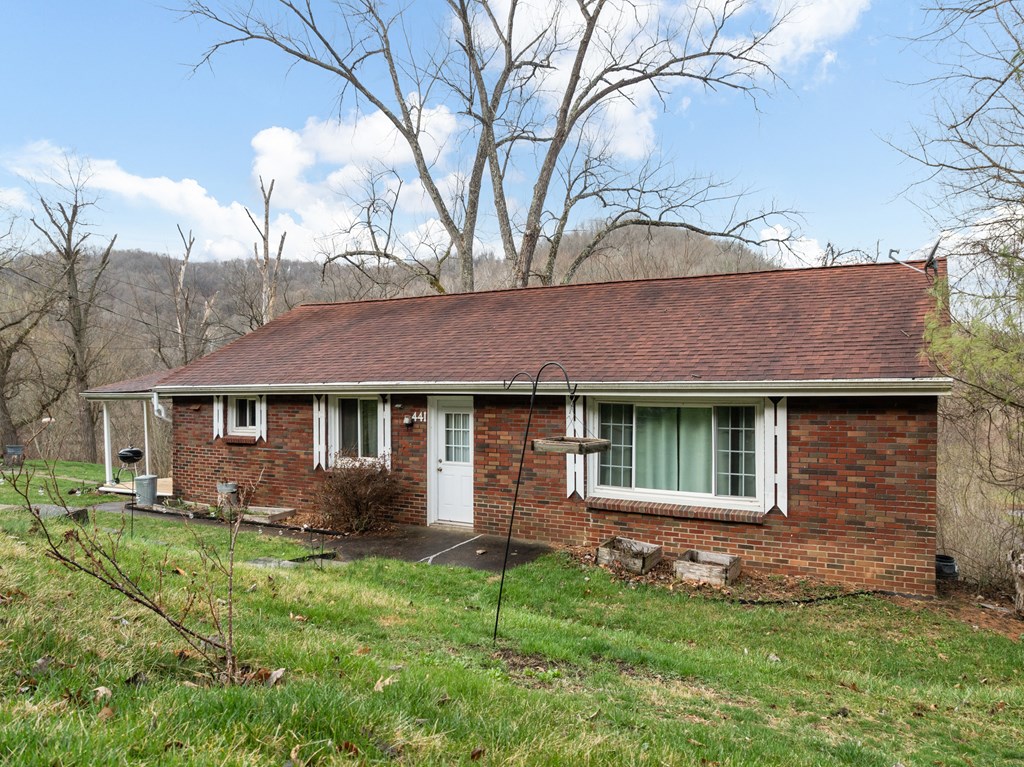 441 Big Grave Creek Road